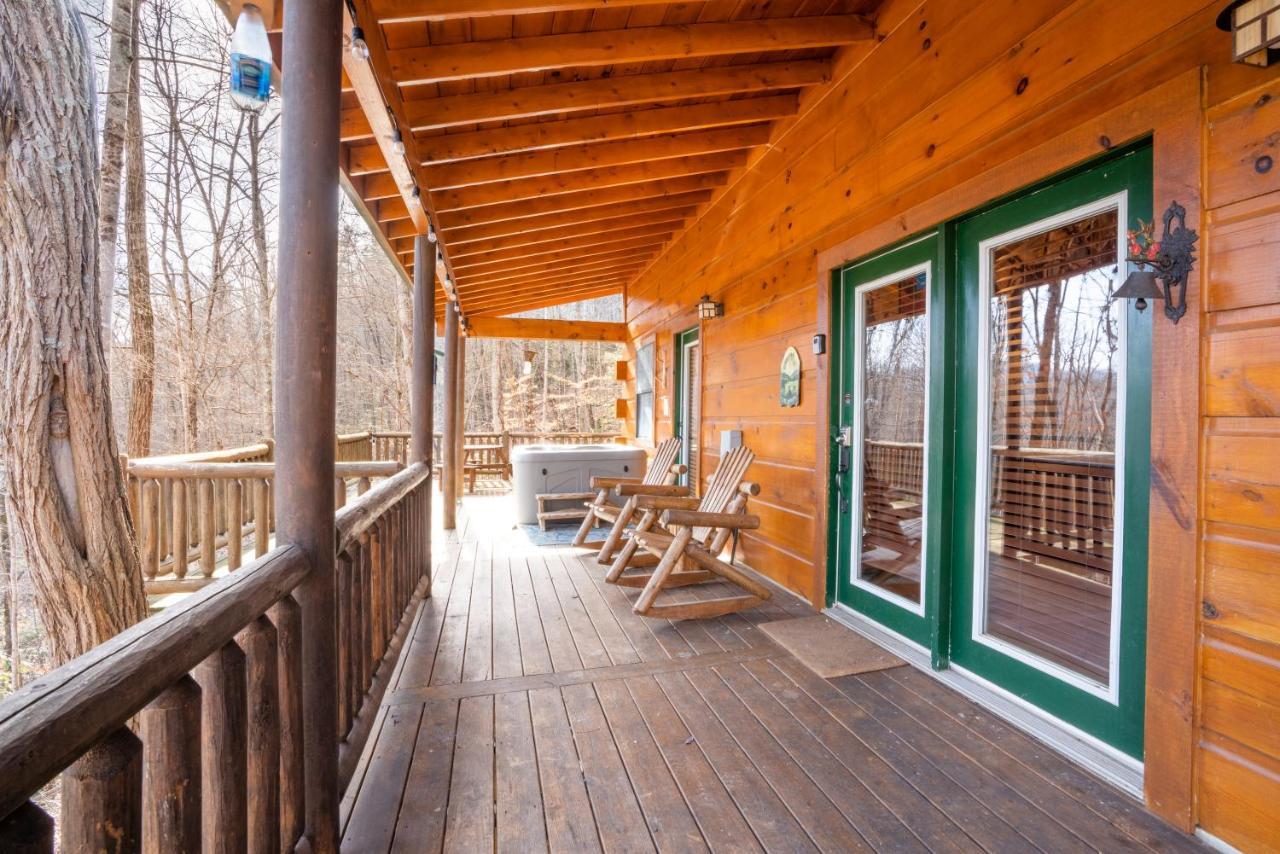 Moonshine Ridge Cabin With Hot Tub And Fire Pit พิเจนฟอร์จ ภายนอก รูปภาพ