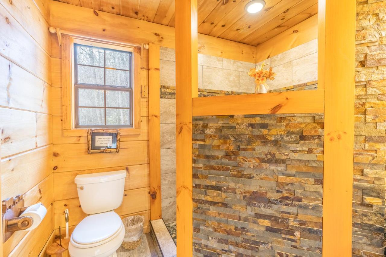 Moonshine Ridge Cabin With Hot Tub And Fire Pit พิเจนฟอร์จ ภายนอก รูปภาพ